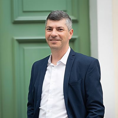Constantin Tanase The take on the job in Operations in CONFIDEE. Stack ups and Gerber.
